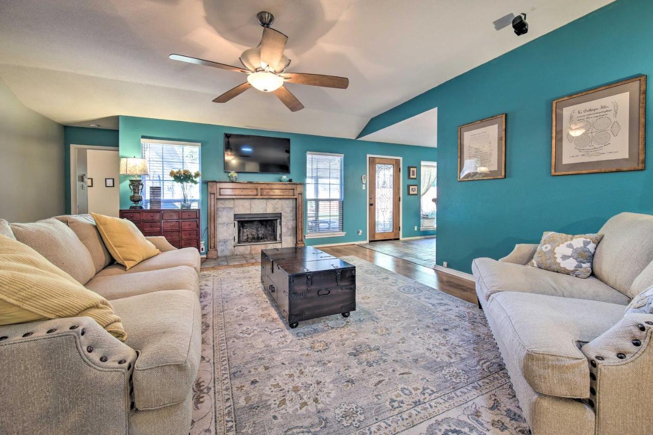 Peaceful San Antonio Oasis With Private Pool And Grill Villa Luaran gambar